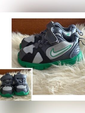 Nike Kids Fusion ST 2 Hook and Loop Hard Sole Sneakers